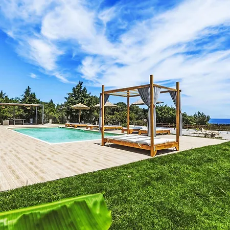 Ocean Blue By Interhome *